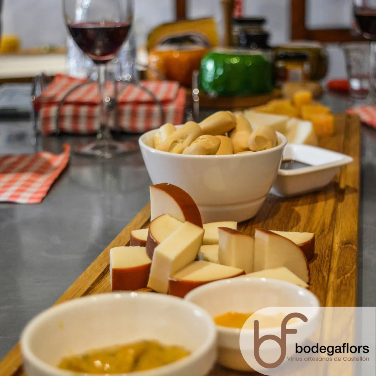 Cata de vino y queso en Castellón